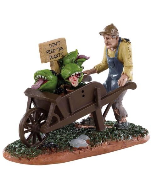 Lemax garden of eaten worker Spooky Town 2019