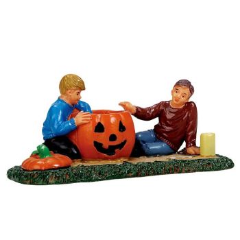 Lemax pumpkin carving Spooky Town 2017